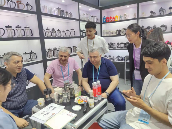 SEECIN at the 135th Canton Fair: A Global Gathering of Coffee Innovation